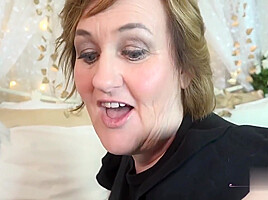 Spying On Step Auntie Mrs Kugar Pov