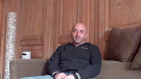 Straight curious suck gay for new experience - CrunchBoy