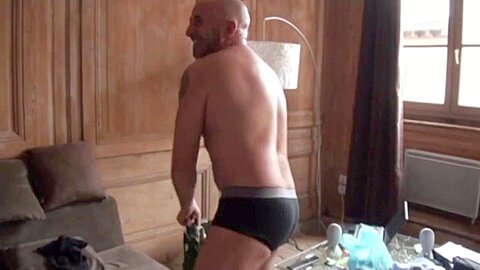 Straight curious suck gay for new experience - CrunchBoy