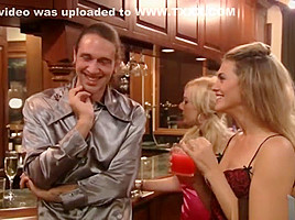 Swinger Enjoy Being Naughty In Reality Show