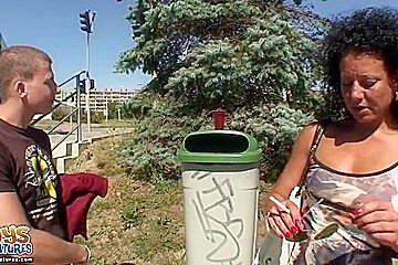 Tanned chick banged outdoors