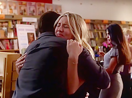 Teri Polo, Kaley Cuoco - Authors Anonymous