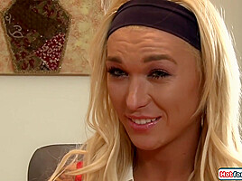 Tgirl babysitter Aubrey Kate facesit rimjob and anal fucked