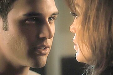 The Boy Next Door (2015) Jennifer Lopez, Lexi Atkins