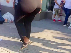 Thick Bubble Booty Ebony Milf in Spandex