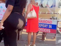 Thick Bubble Booty Ebony Milf in Spandex