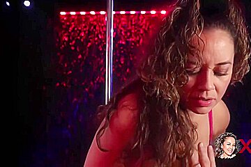 Thick Latina Stripper Gives Vip Experience To A Customer At Strip Club!