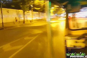 Tuktuk - Dew