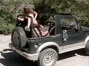 Tyra Misoux outdoor