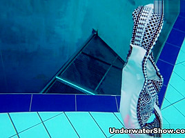 UnderwaterShow Video: Bubarek