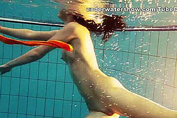 UnderwaterShow Video: Nina Markova