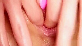Unusual Czech Nympho Stretches Her Slim Twat To The Extreme
