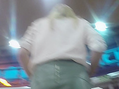 Upskirt at supermarket of Bubble ass beauty