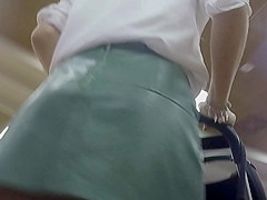 Upskirt at supermarket of Bubble ass beauty