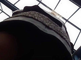 Upskirt in black pantyhose