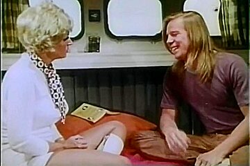 Vintage Porn With Huge Busty Step mom - Candy Samples