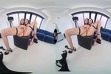 Virtual Reality In Hot Double