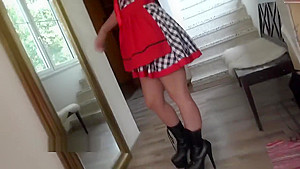 Vor der Party im neuen Dirndl Gefickt