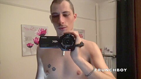 Webcam backstage hiddne wit Germaon usd raw by Aaron Master - HomeWebCamera