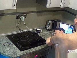 Webcam in the kitchen with Jess used raw by Jorhe Leal - HomeWebCamera