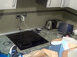 Webcam in the kitchen with Jess used raw by Jorhe Leal - HomeWebCamera
