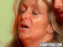 Young Loves Old! Girlfriend Sex With A Mature Lady