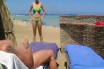beach blow and masturbation