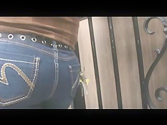beautiful latina ass