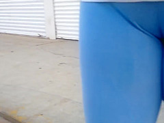 blue latina cameltoe leggins on the street