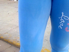 blue latina cameltoe leggins on the street