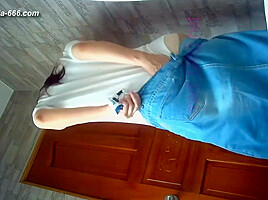 chinese girls go to toilet 315