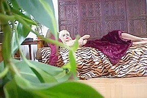 giantess stripper masturbation with little men