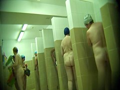in public pool showers 432