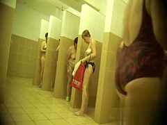 in public pool showers 828