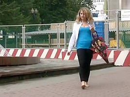 katya walking barefoot in public on a rainy day 3