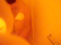 shower gluren onder de douche