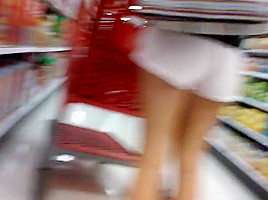 skinny Step mom nice but in short shorts
