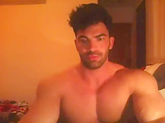 straight bodybuilder masturbating