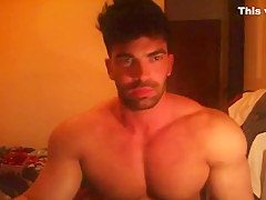 straight bodybuilder masturbating