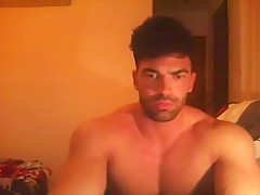 straight bodybuilder masturbating