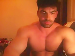straight bodybuilder masturbating