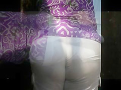 tanga en la calle