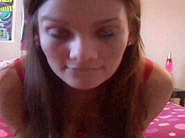 teen 18+ Fanny Fucks Her Pussy With Her Fingers - SoloAustria