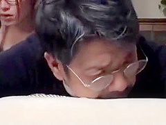 wearing glass gets fucked by her step brother in the kitchen